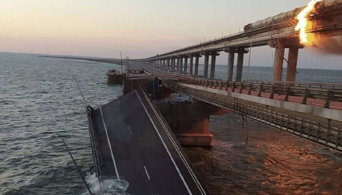 Crimea bridge: Russia ramps up security after the blast