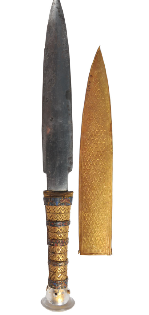 The iron dagger of King Tutankhamun Color picture of the iron dagger Carter no 256K