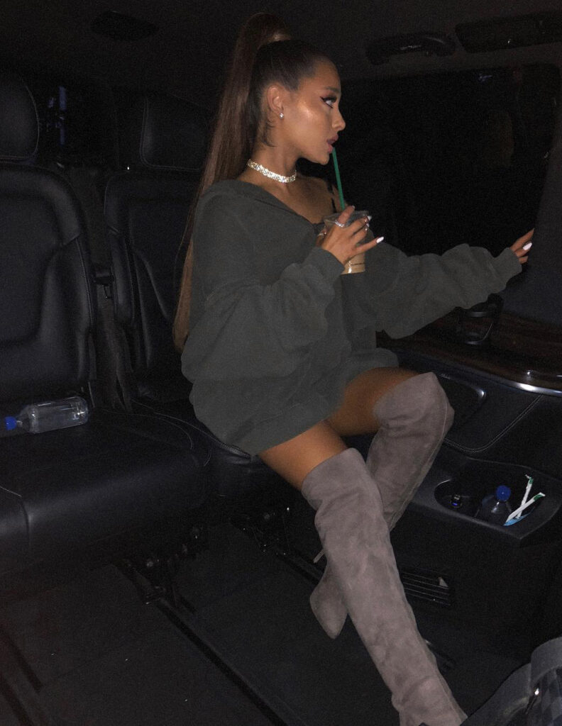 arianagrande 40301515 332880770612910 7976359971876835619 n