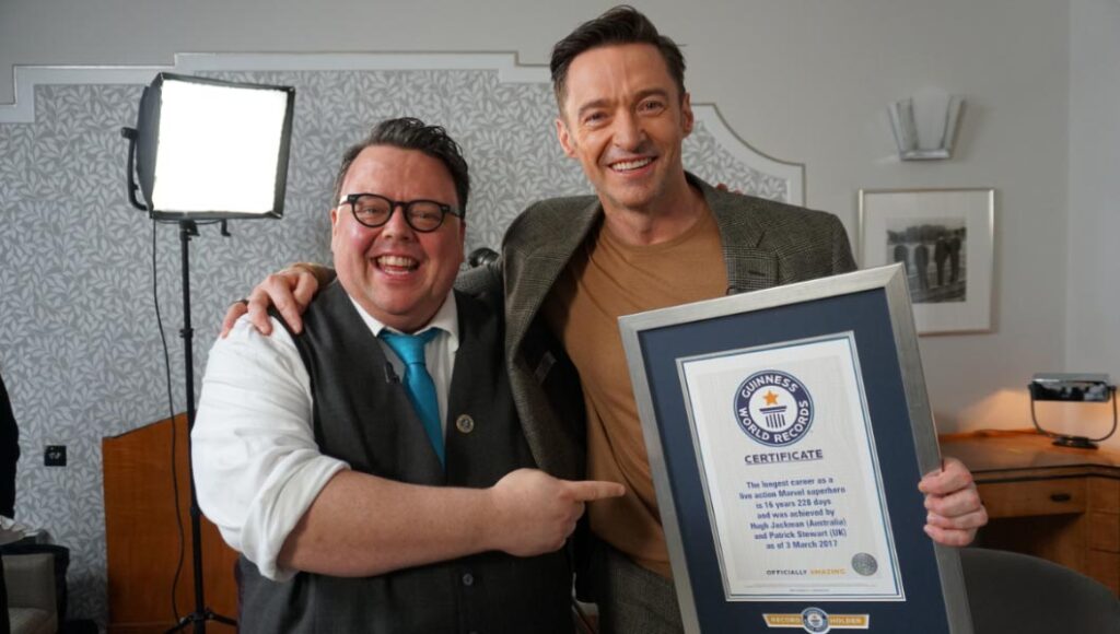 craig and hugh jackman with certificate tcm25 561475
