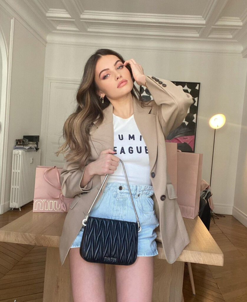 thylaneblondeau 158176911 495184951475391 3271451327578373175 n