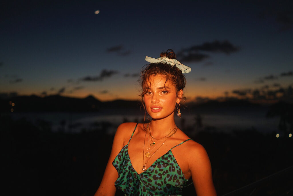 taylor hill 34170208 2039782569622095 2427404039823032320 n
