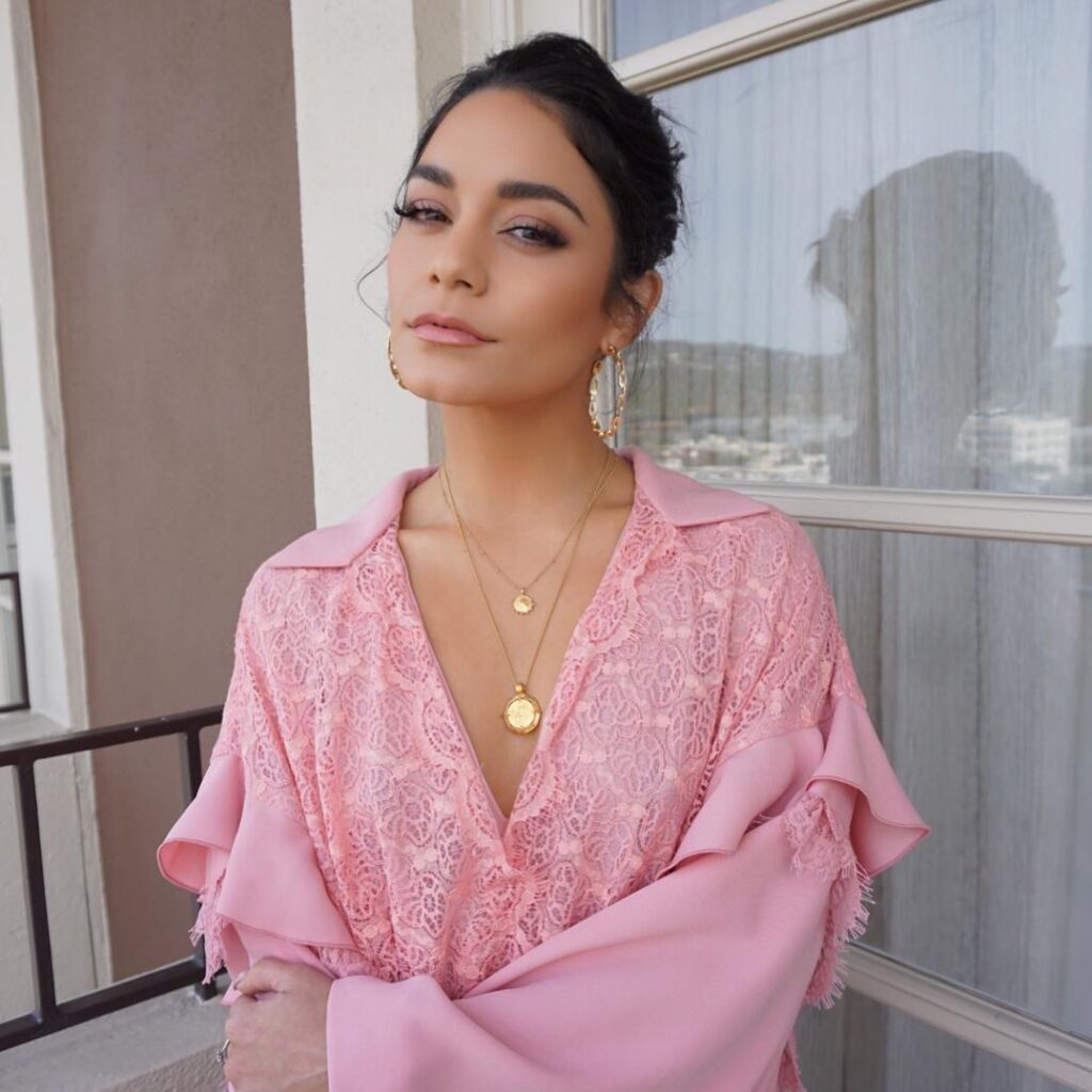 vanessahudgens 46234998 349715419153276 5040127938510401851 n