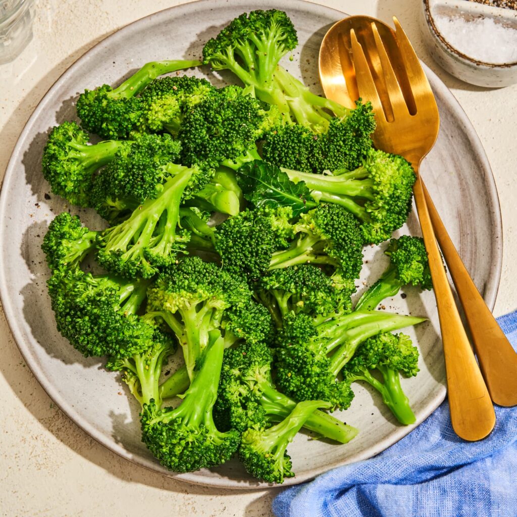 k Edit 2022 11 Steamed Broccoli steamed broccoli 2