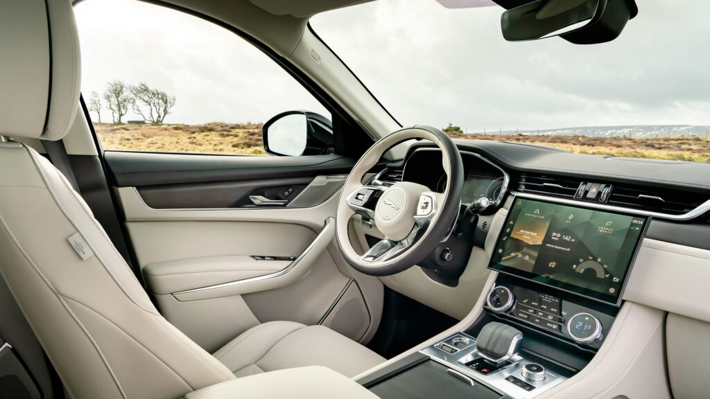 jaguar f pace plug in hybrid dashboard