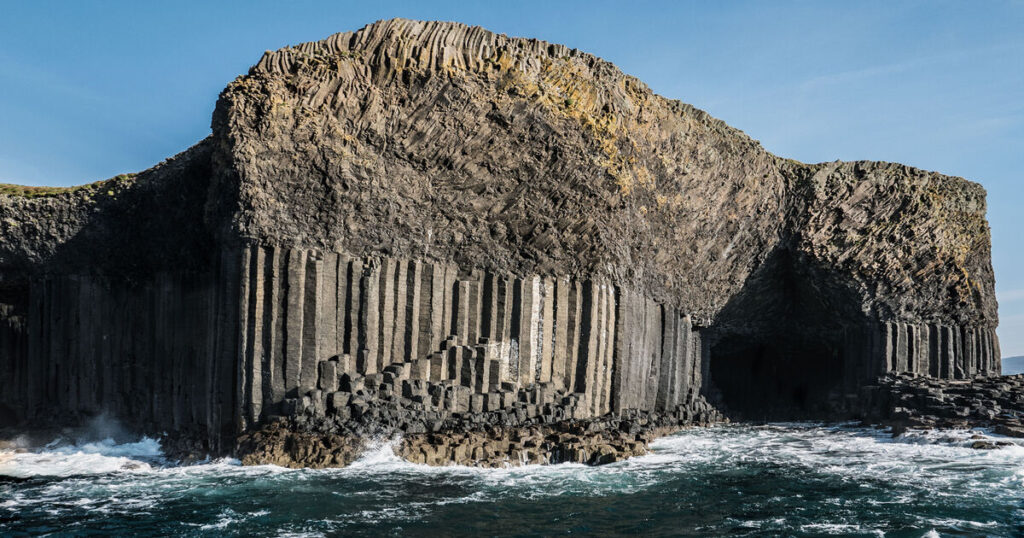 main staffa fingals cave exterior 0218 8e5547fbbb3aaa95c4746e02406a35e6