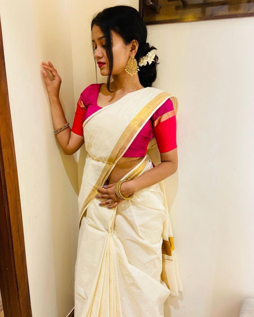 Sanjana Tiwari hot