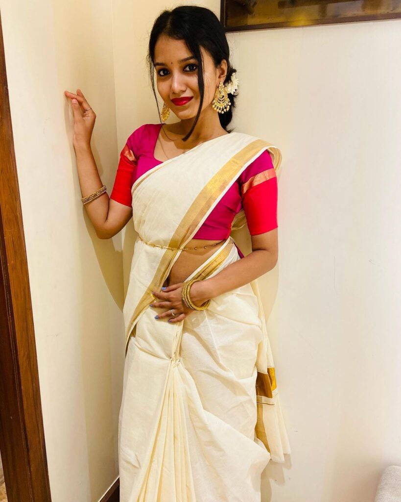 Sanjana Tiwari hot