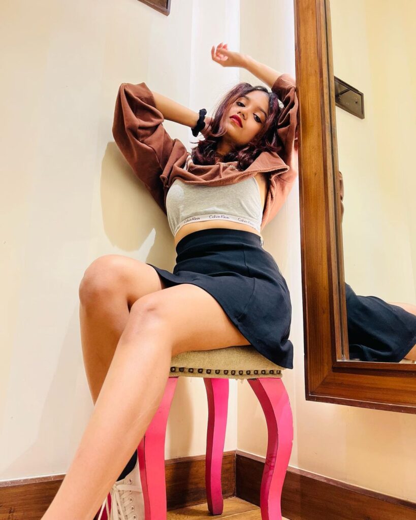 Sanjana Tiwari hot