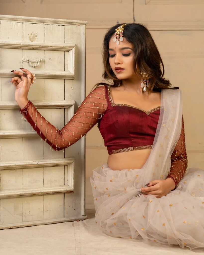 Sanjana Tiwari hot