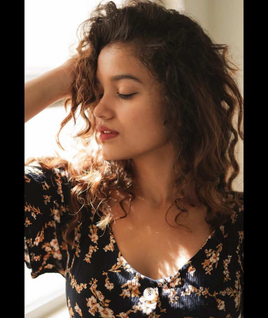 Sanjana Tiwari hot