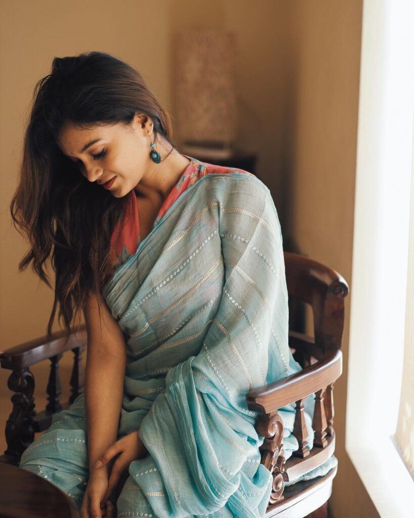 Sanjana Tiwari hot