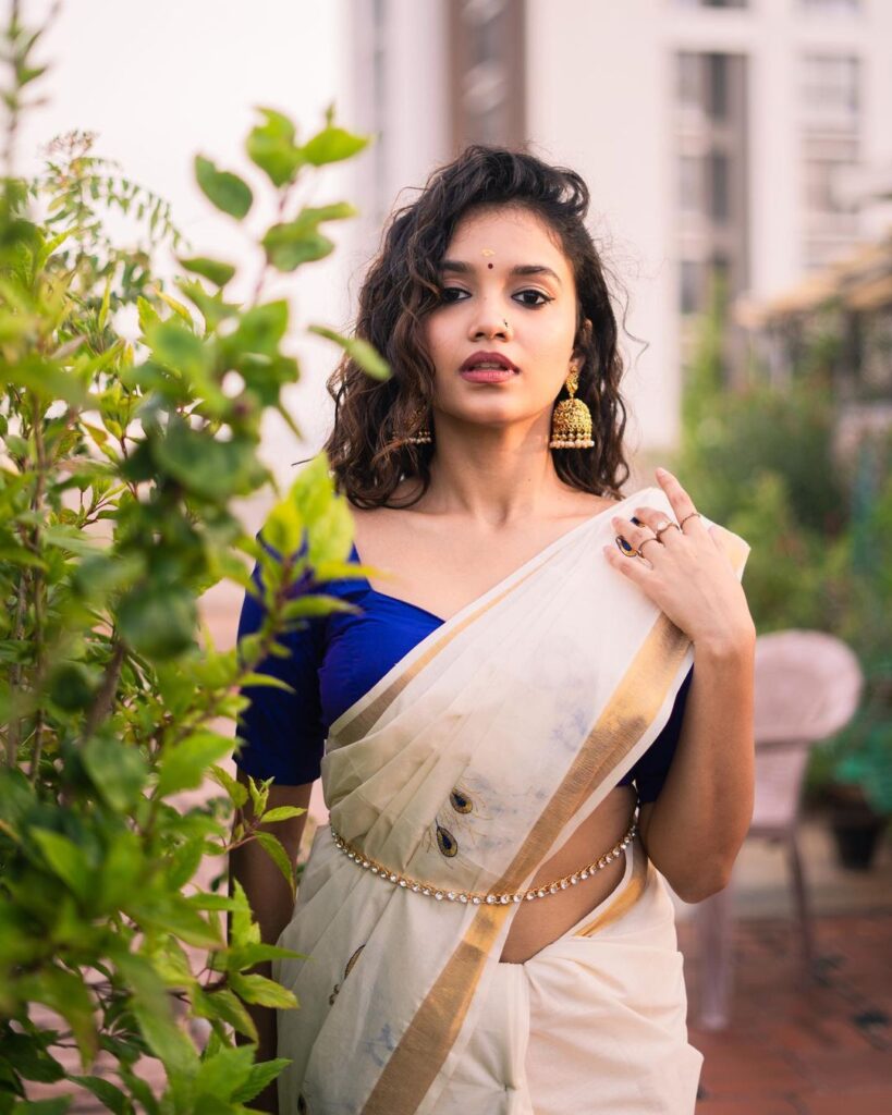 Sanjana Tiwari hot